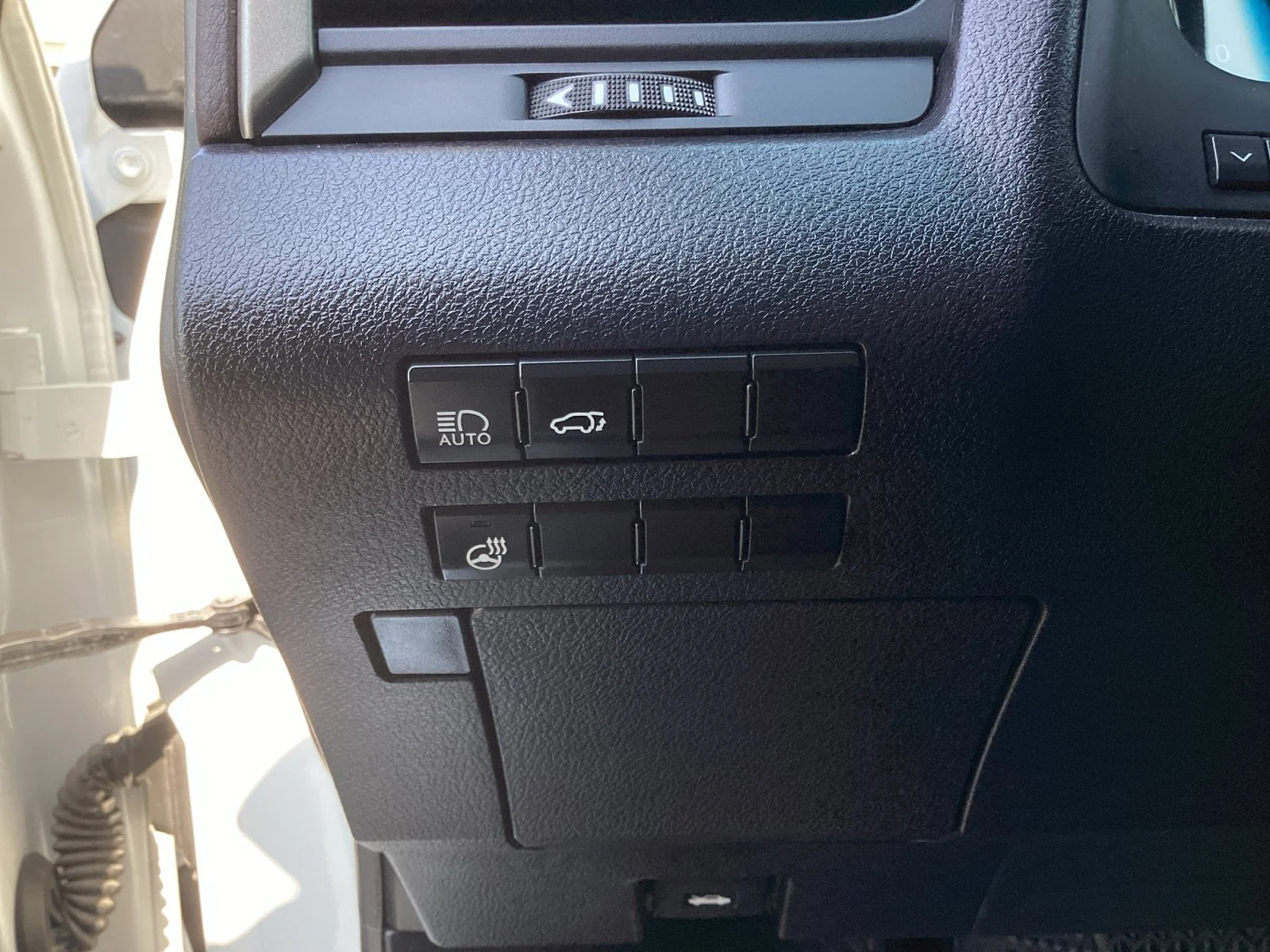 Used 2019 White Pearl Lexus 350 image 30