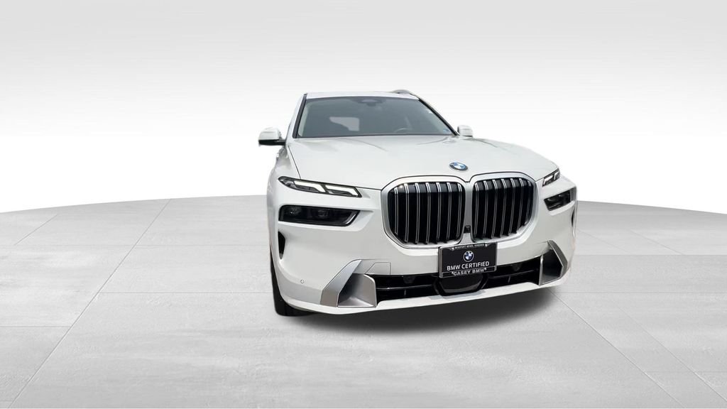 Used 2026 White BMW xDrive40i image 11