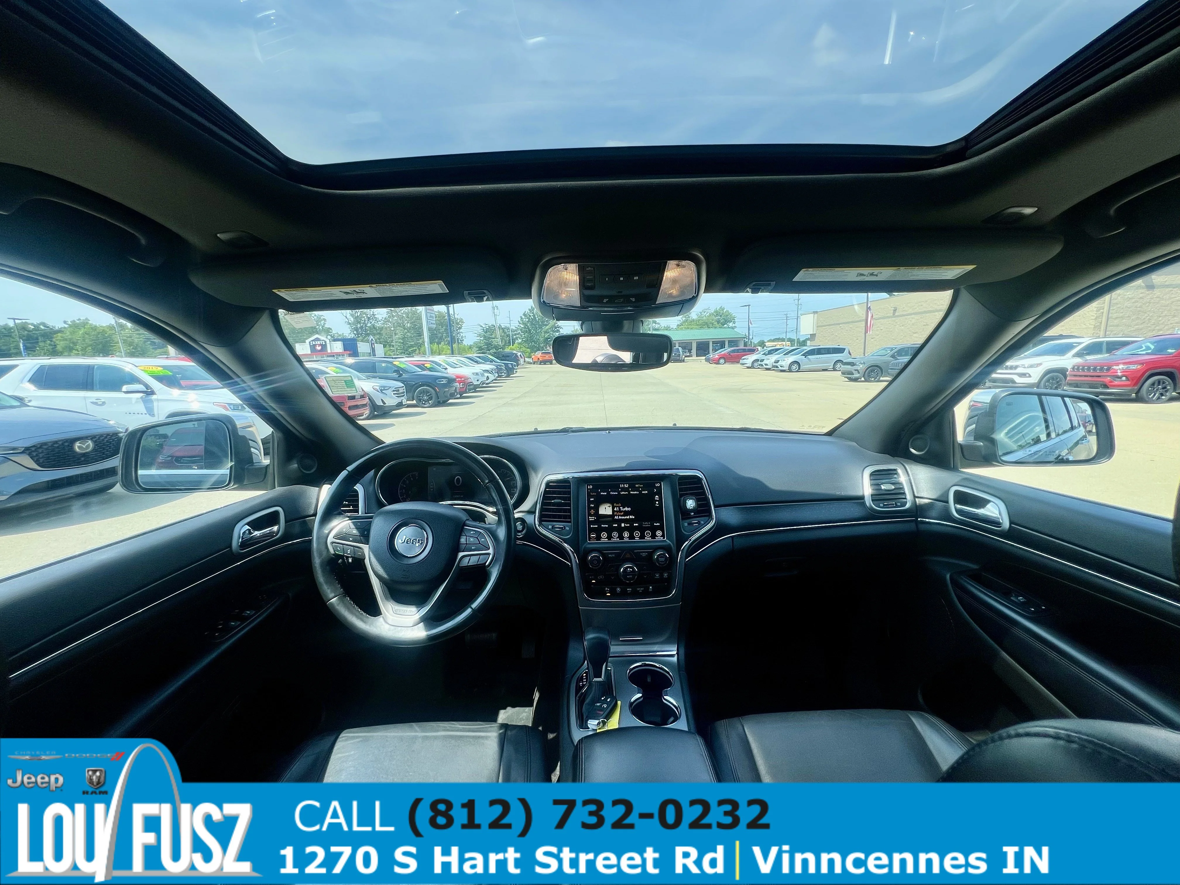 Used 2018 Diamond Black Crystal Pearlcoat Jeep Limited image 15