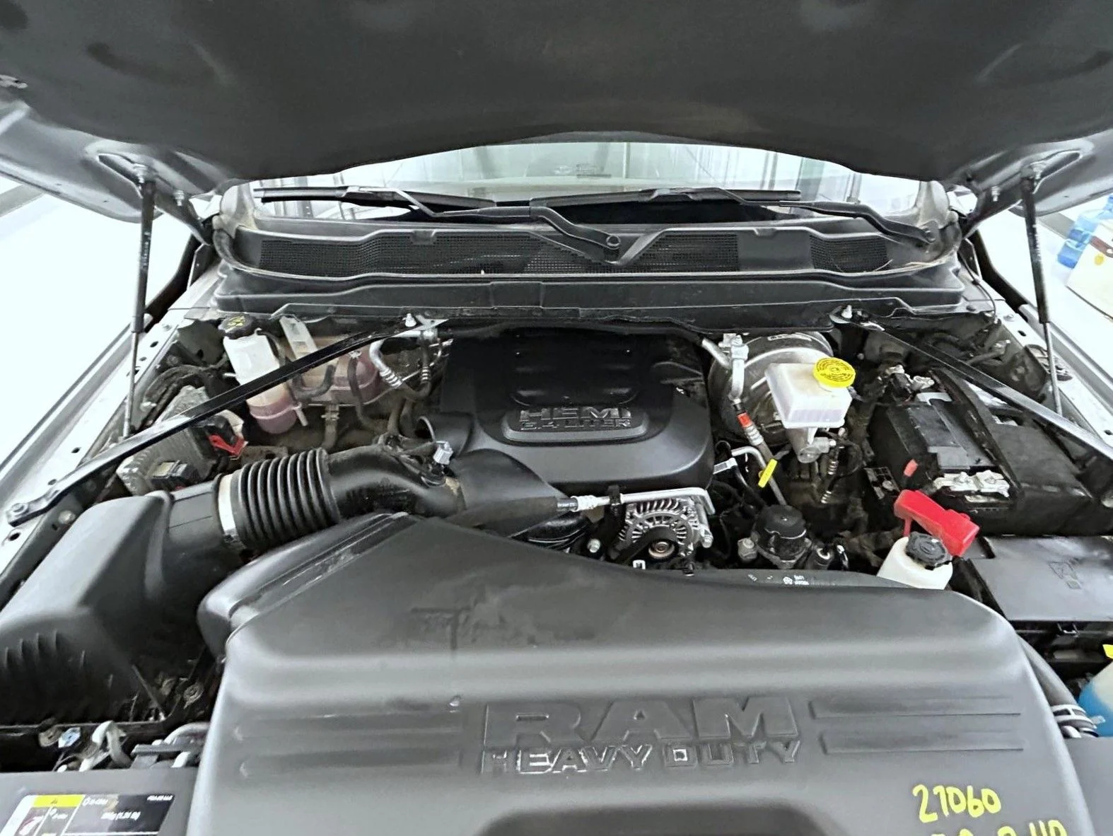 Certified Used 2024 Silver Ram Tradesman image 20
