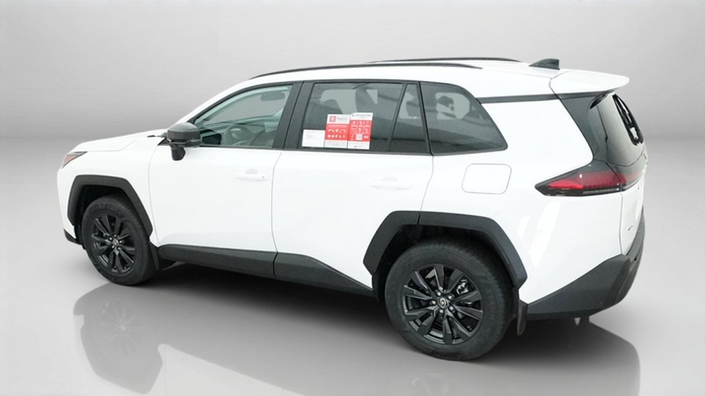 New 2026 Ice Cap Toyota XLE Premium image 15