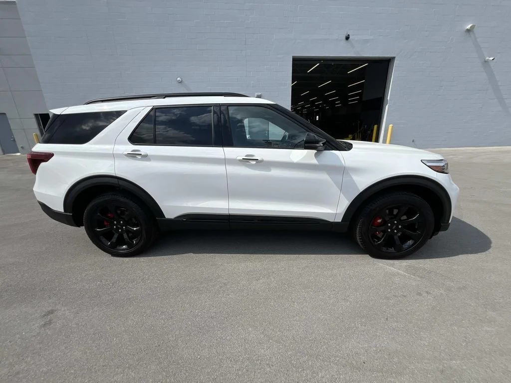 Used 2024 Star White Metallic Tri-Coat Ford ST image 8