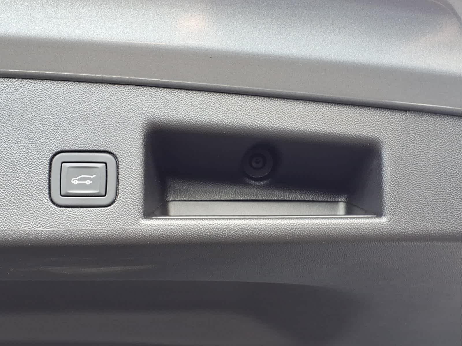 Used 2024 Sterling Gray Metallic Chevrolet LT image 7