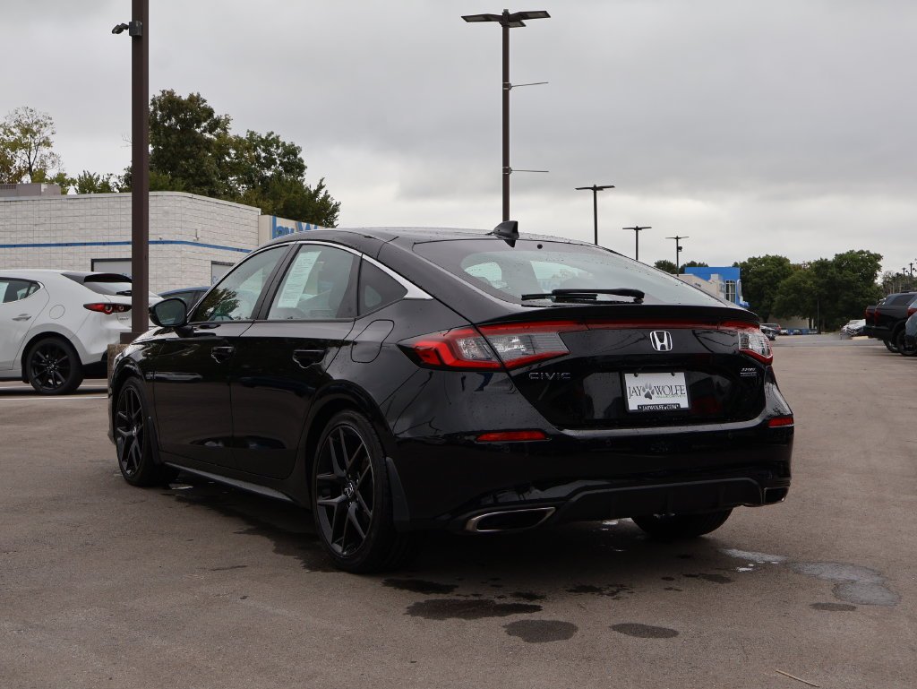 Used 2024  Honda Sport Touring image 5
