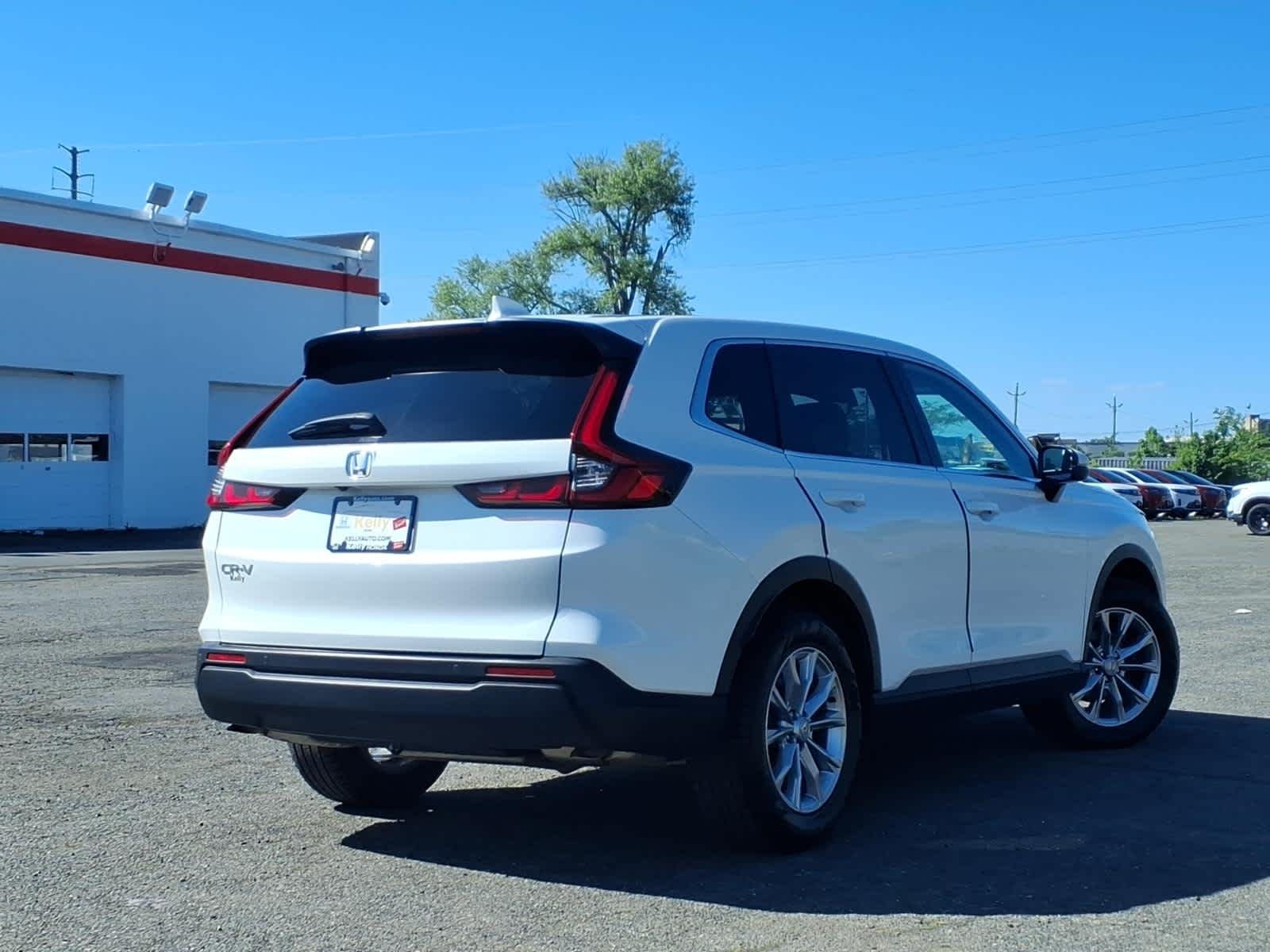 Certified Used 2024 Platinum White Pearl Honda EX-L image 5