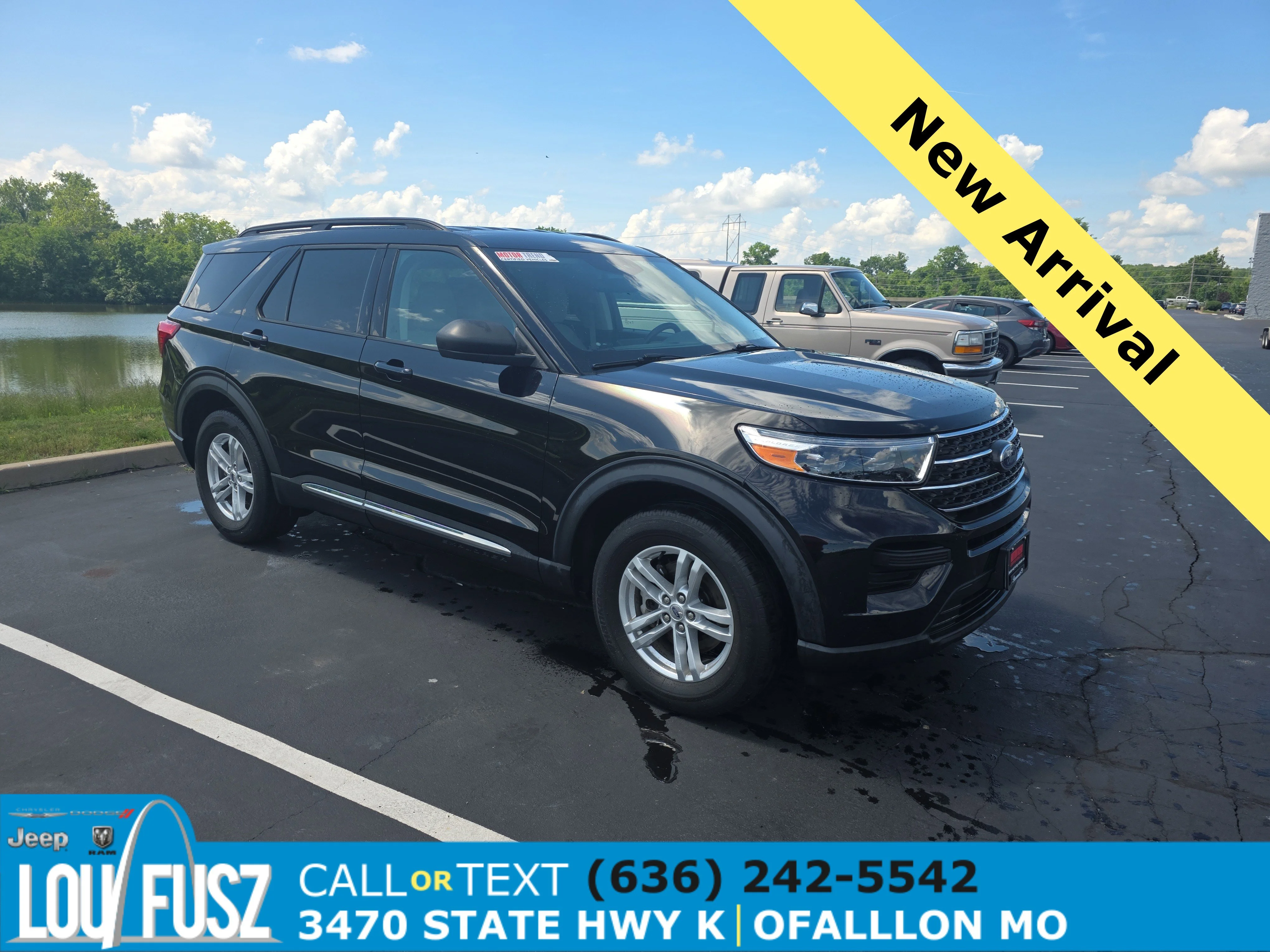 2022 Ford Explorer XLT 4WD's photo