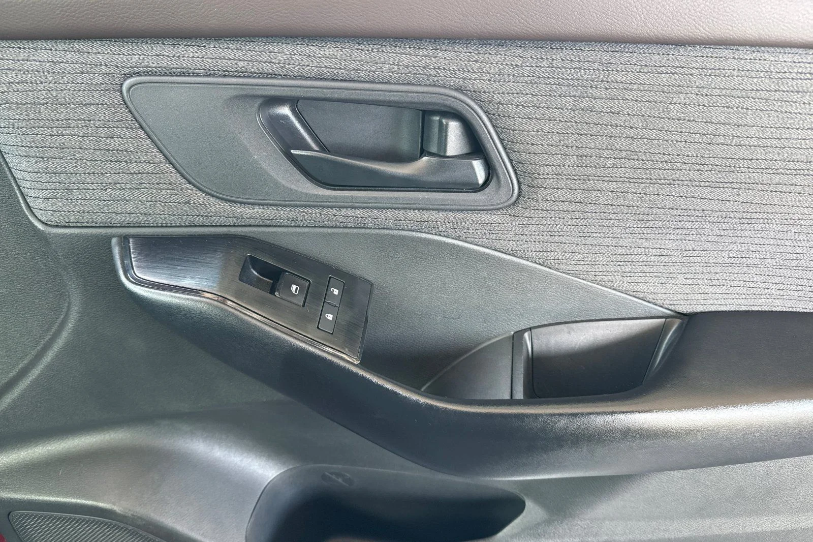2023 Nissan Rogue S - Photo 22