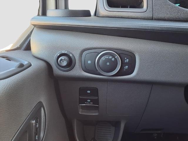 2025 Ford Transit Passenger Van XLT - Photo 35
