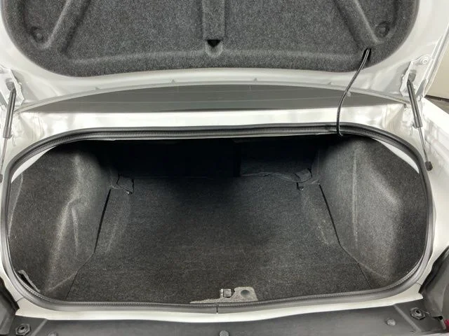 Used 2013 Bright White Dodge SXT image 22