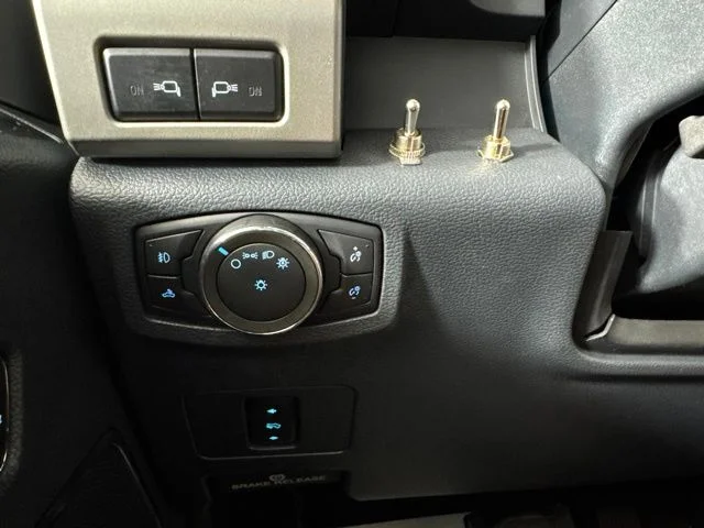 Certified Used 2022 Silver Ford Lariat image 19