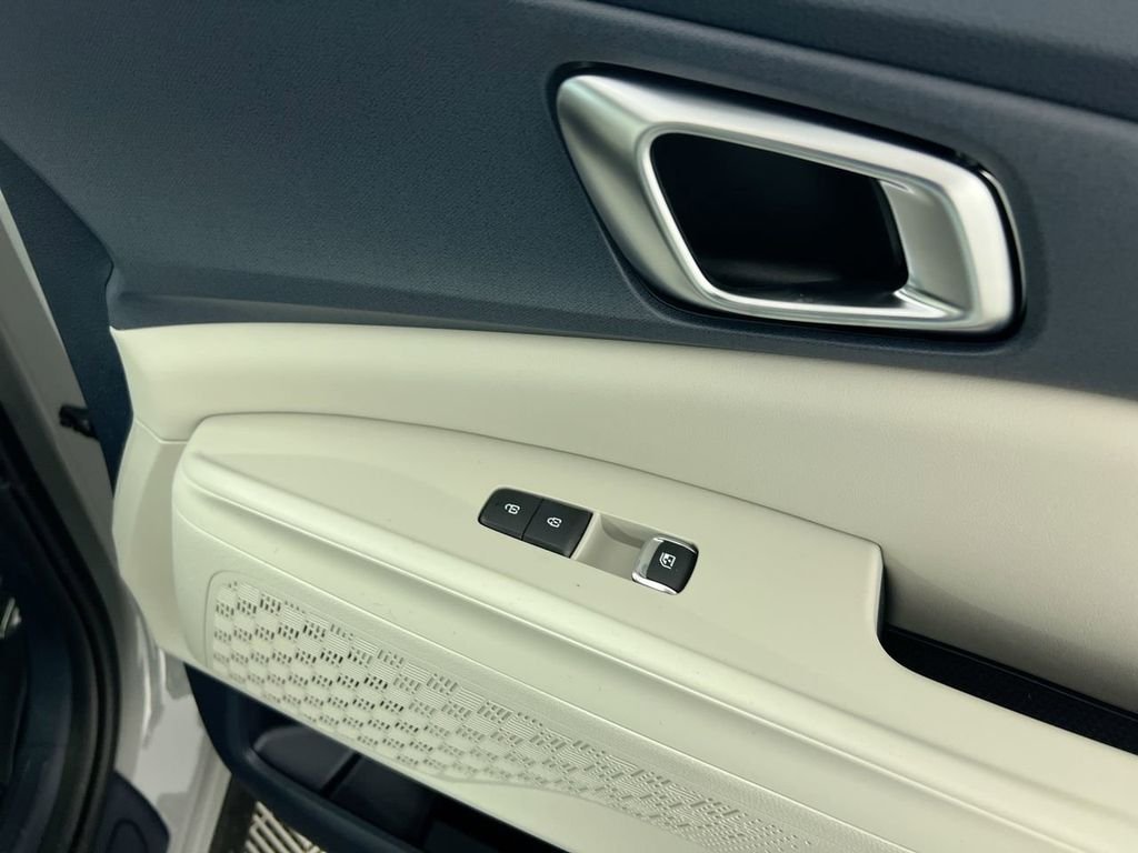 New 2026 Ceramic Silver Kia SX image 33