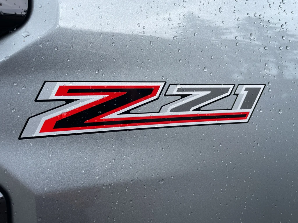 2025 Chevrolet Colorado Z71 - Photo 17