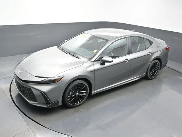 Used 2026  Toyota SE image 39