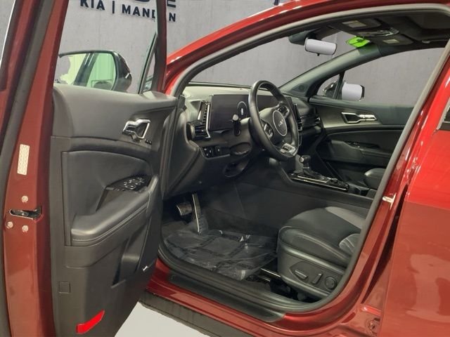 Used 2023 Red Kia X-Pro Prestige image 20