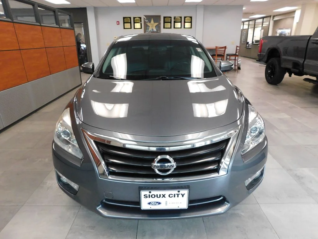 Used 2015 Nissan Altima SL with VIN 1N4AL3APXFN341626 for sale in Sioux City, IA