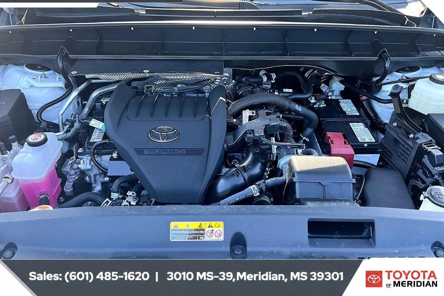 Used 2026 Wind Chill Pearl Toyota XLE image 8