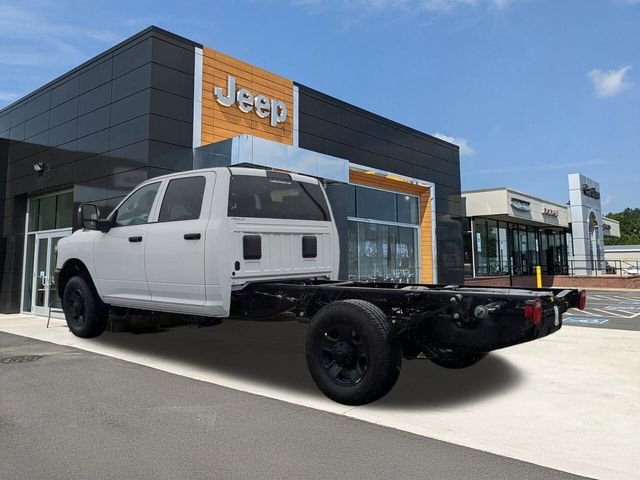 New 2026 Bright White Clear-Coat Exterior Paint RAM Tradesman image 14