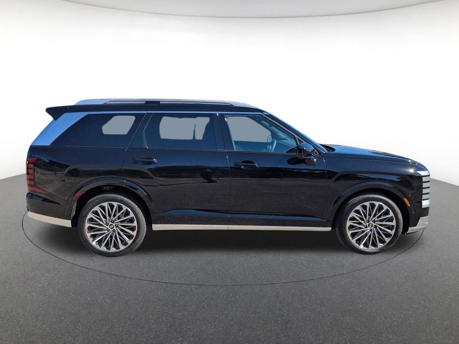 New 2026 Abyss Black Pearl Hyundai Calligraphy image 3