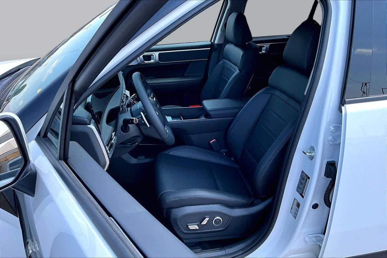 New 2026 Serenity White Hyundai Limited 6P image 9