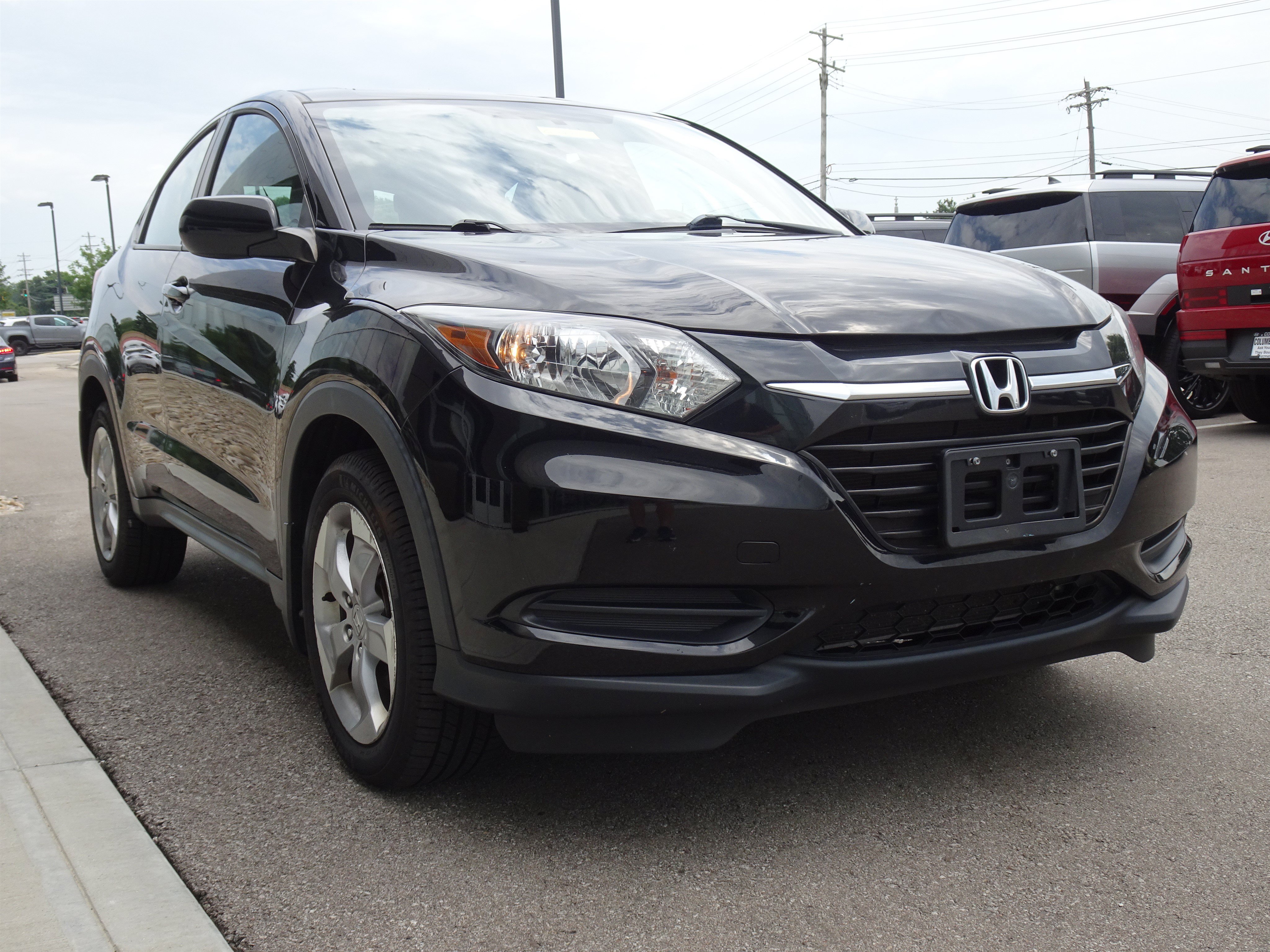 Used 2018  Honda LX image 6