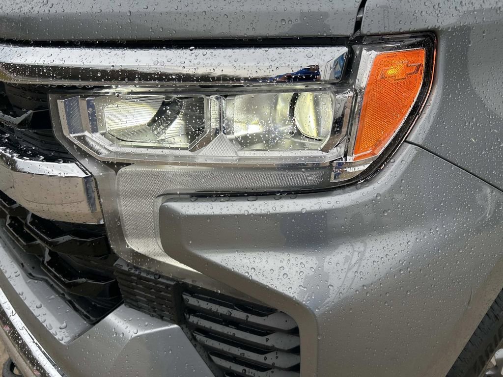 New 2026 Sterling Gray Metallic Chevrolet LT (2FL) image 10