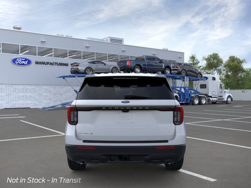 New 2026 Space White Metallic Ford Active image 5