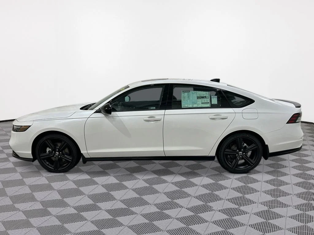 New 2026 Platinum White Pearl Honda Sport-L image 2
