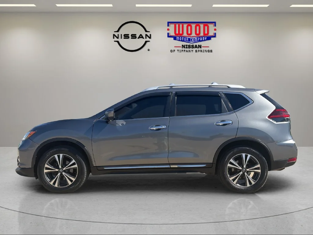 Used 2018 Gun Metallic Nissan SL image 5
