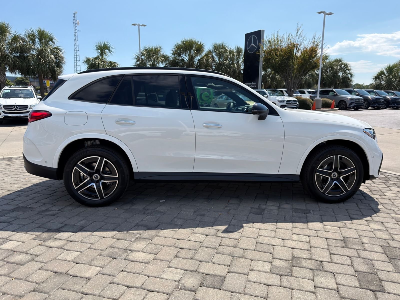 Used 2026 Polar White Mercedes-Benz GLC 300 image 8