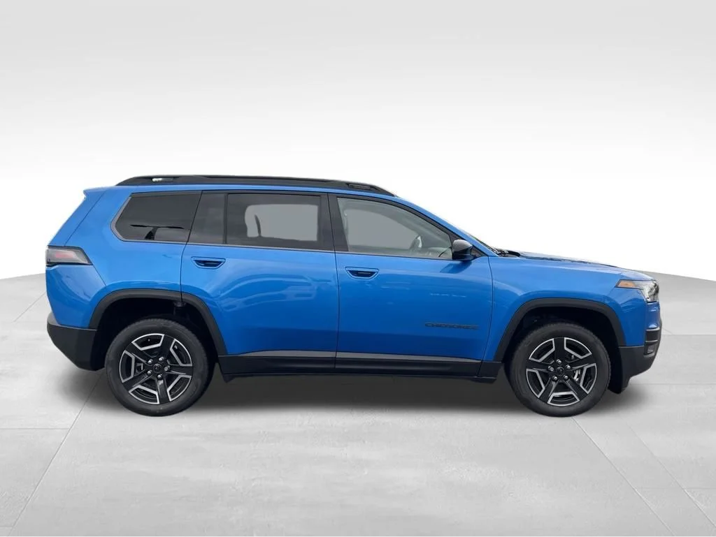 New 2026 Blue Jeep Laredo image 5