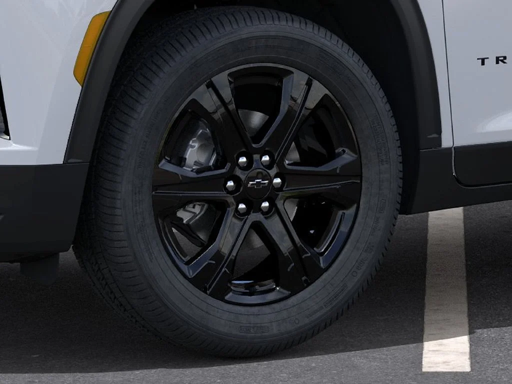 New 2027 Polar White Tricoat Chevrolet LT image 10