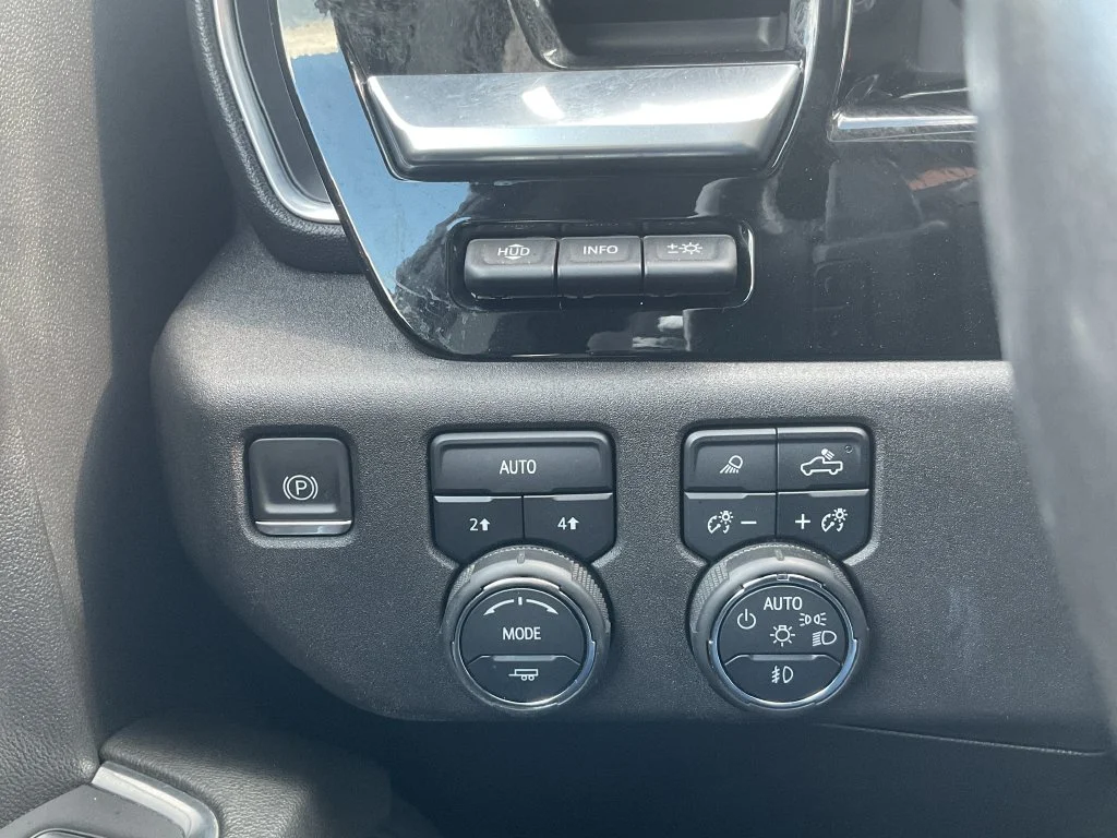 Used 2022 Gray Chevrolet LTZ image 28