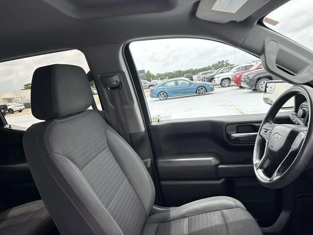 Used 2023 Northsky Blue Metallic Chevrolet Custom image 11