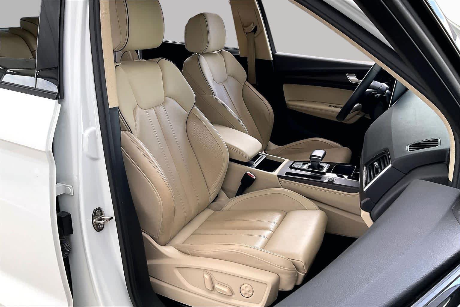 Used 2022 Glacier White Metallic Audi S line Prestige image 9
