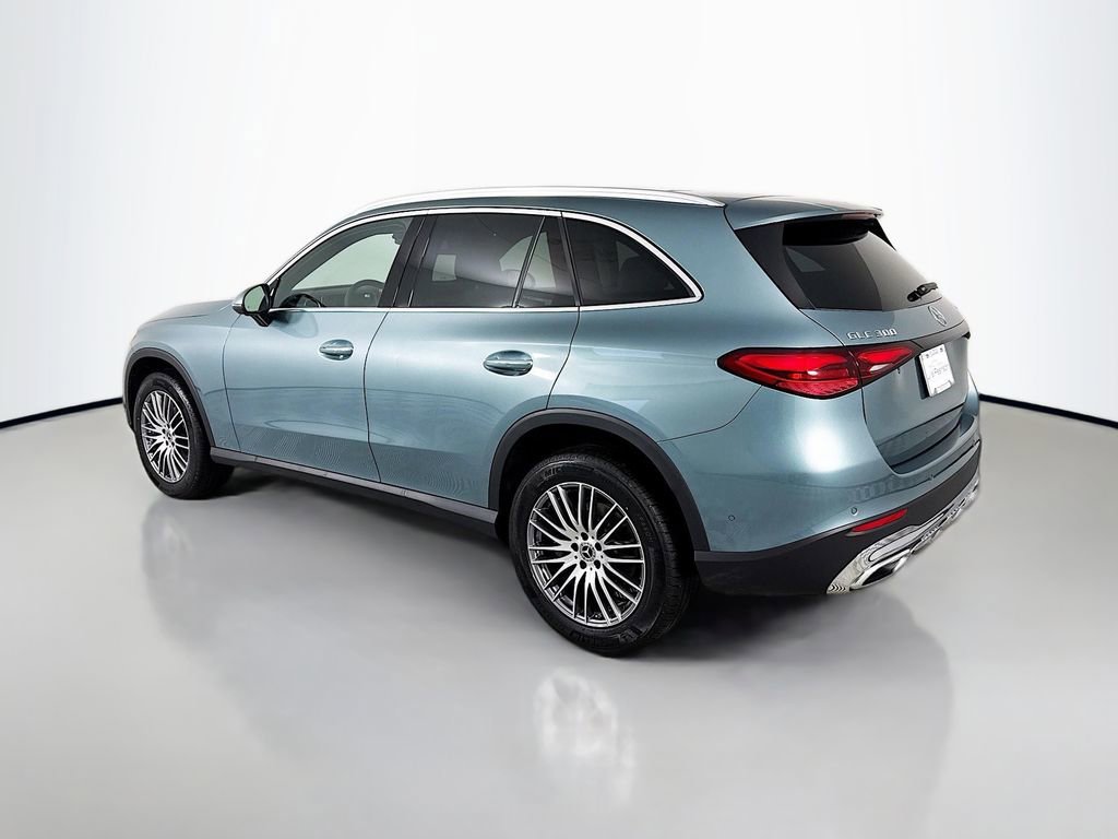 New 2026 Verde Silver Metallic Mercedes-Benz GLC 300 image 35