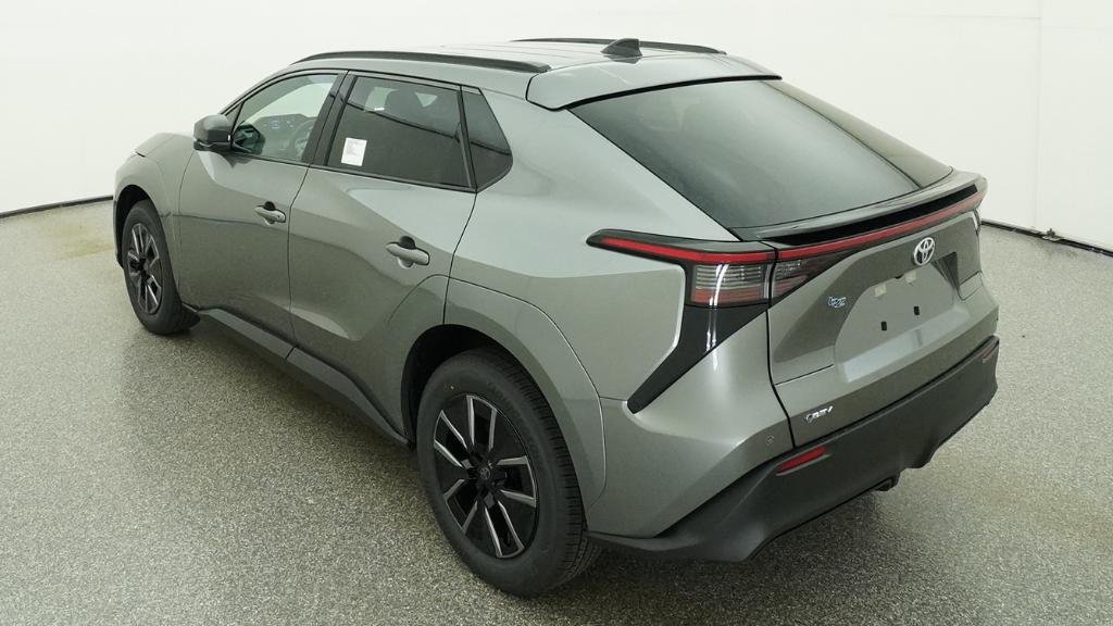 New 2026 Heavy Metal Toyota XLE image 4