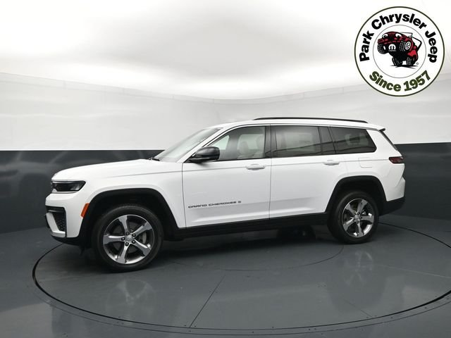 New 2026 Bright White Clear-Coat Exterior Paint Jeep Limited image 6