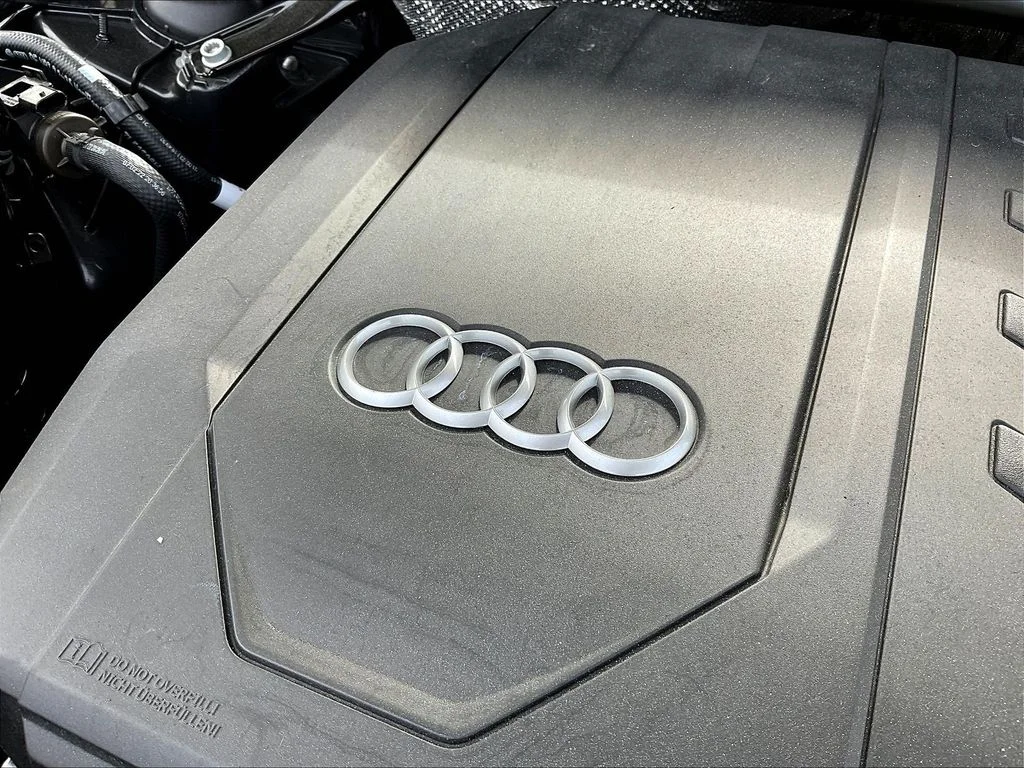 Used 2022 Daytona Gray Pearl Effect Audi 45 S line Premium image 31