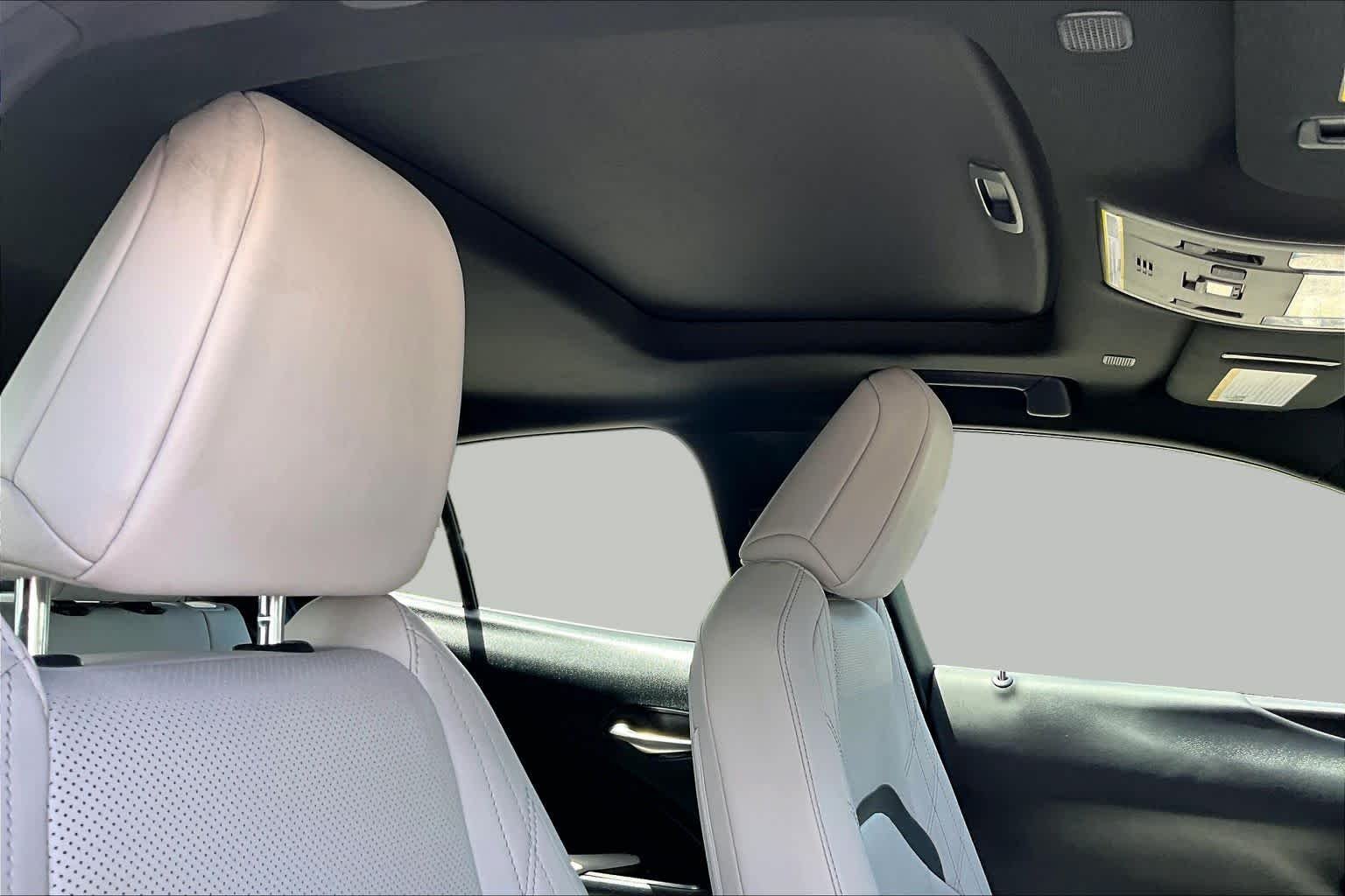 Used 2024 Eminent White Pearl Lexus Premium image 14