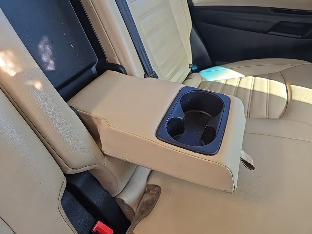 Used 2019 Blue Ford SEL image 88