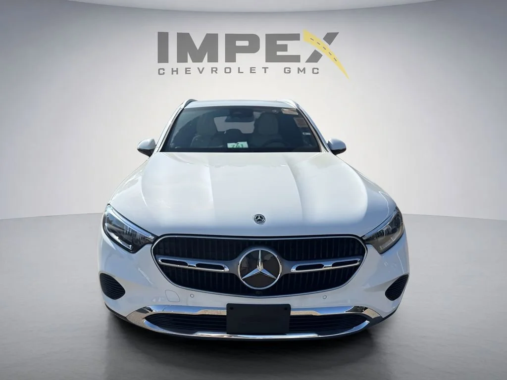 Used 2023 White Mercedes-Benz GLC 300 image 6