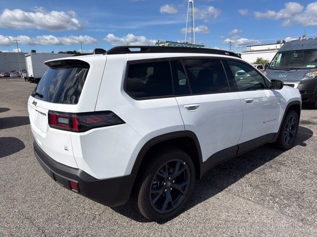 New 2026 Bright White Clear-Coat Exterior Paint Jeep  image 3