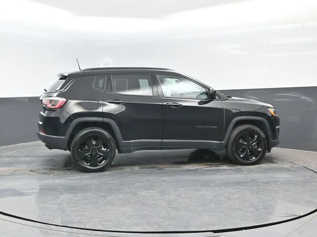 Certified Used 2019 Diamond Black Jeep Latitude image 3