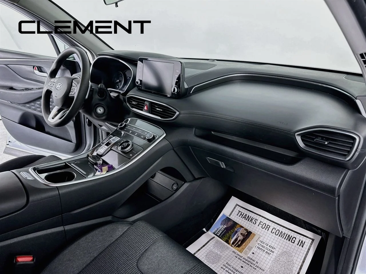 Used 2023 Shimmering Silver Pearl Hyundai SE image 32