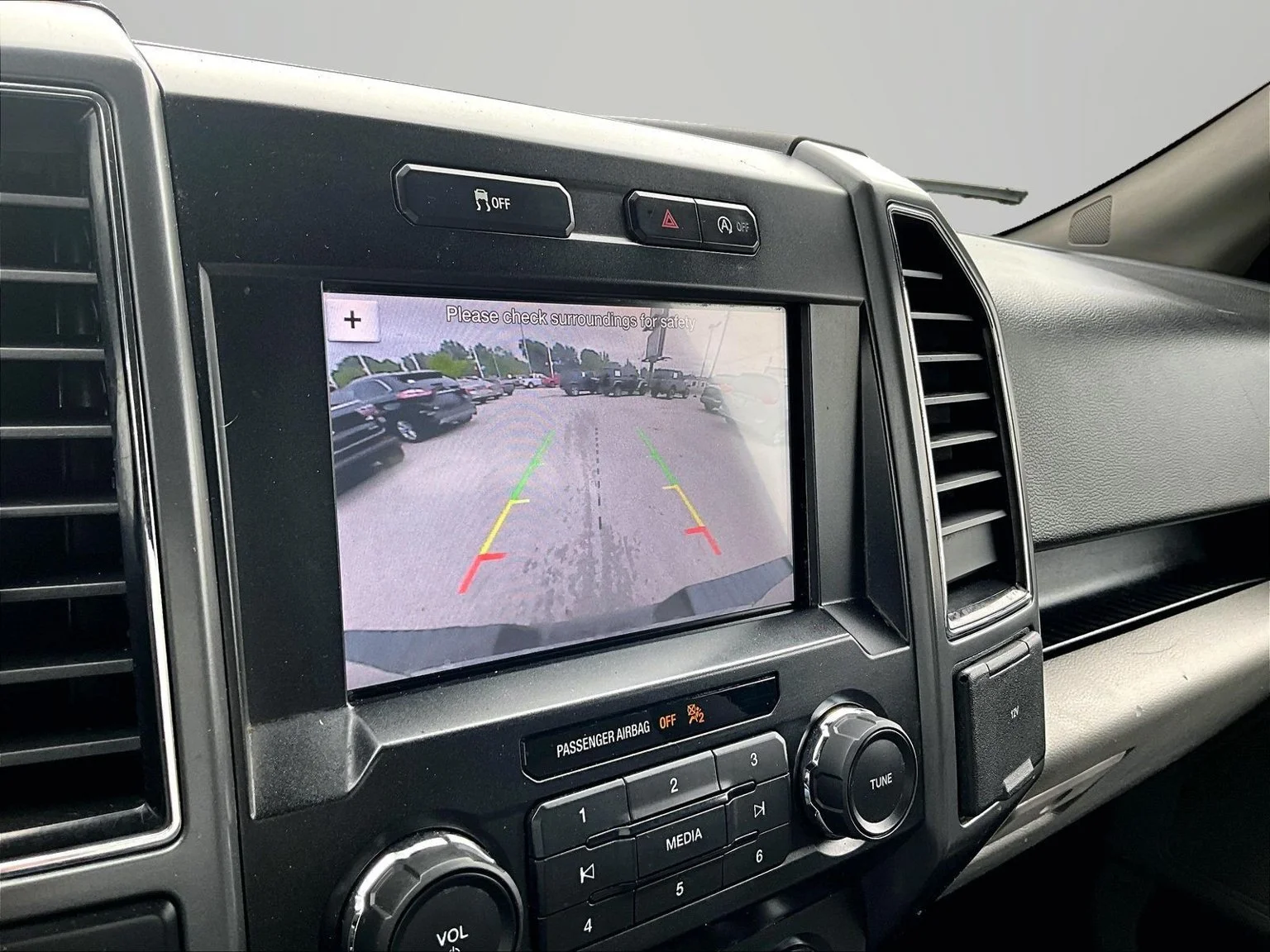 Used 2019 Blue Ford XLT image 23