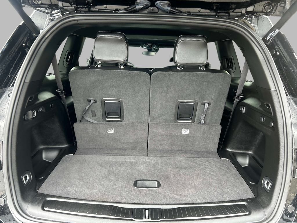 Used 2023 Black Jeep Altitude image 11