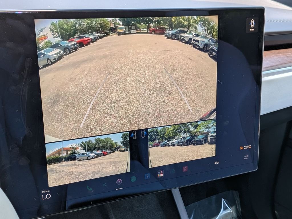 Used 2023 White Tesla Standard Range image 9