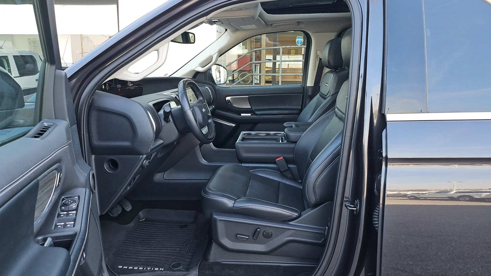 Used 2025 Dark Charcoal Ford 2025 FORD EXPEDITION MAX PLATINUM 4DR SUV 131.5 W image 12