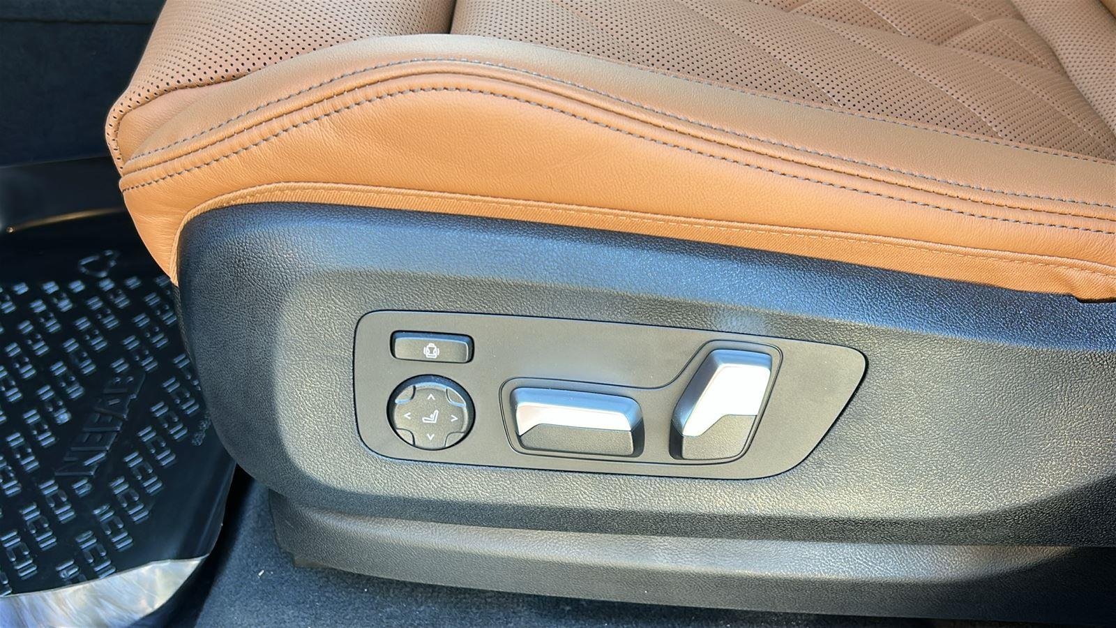 New 2026 Black Sapphire Metallic BMW xDrive40i image 11
