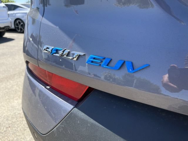 Used 2023 Gray Ghost Metallic Chevrolet Premier image 28